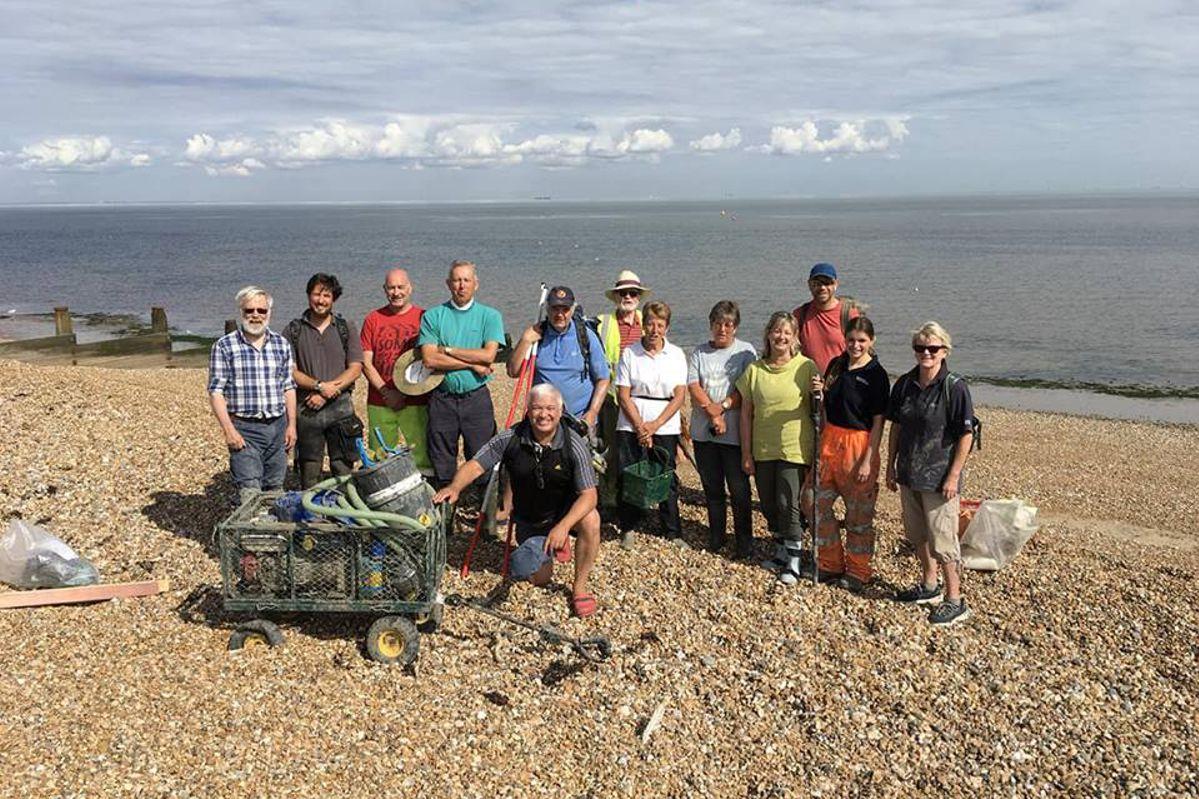 Team photo showing volunteers who were working on the Tankerton wreck site